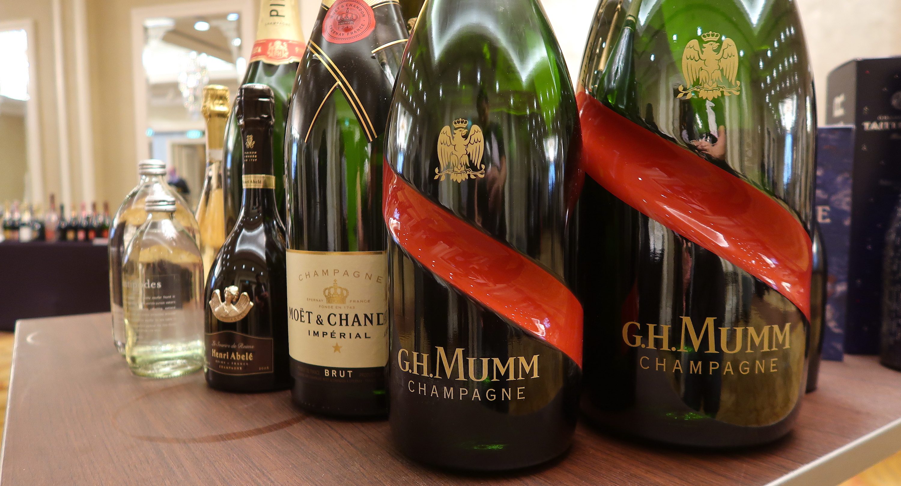 Champagne France tours: Dom Perignon, Mumm, Moet