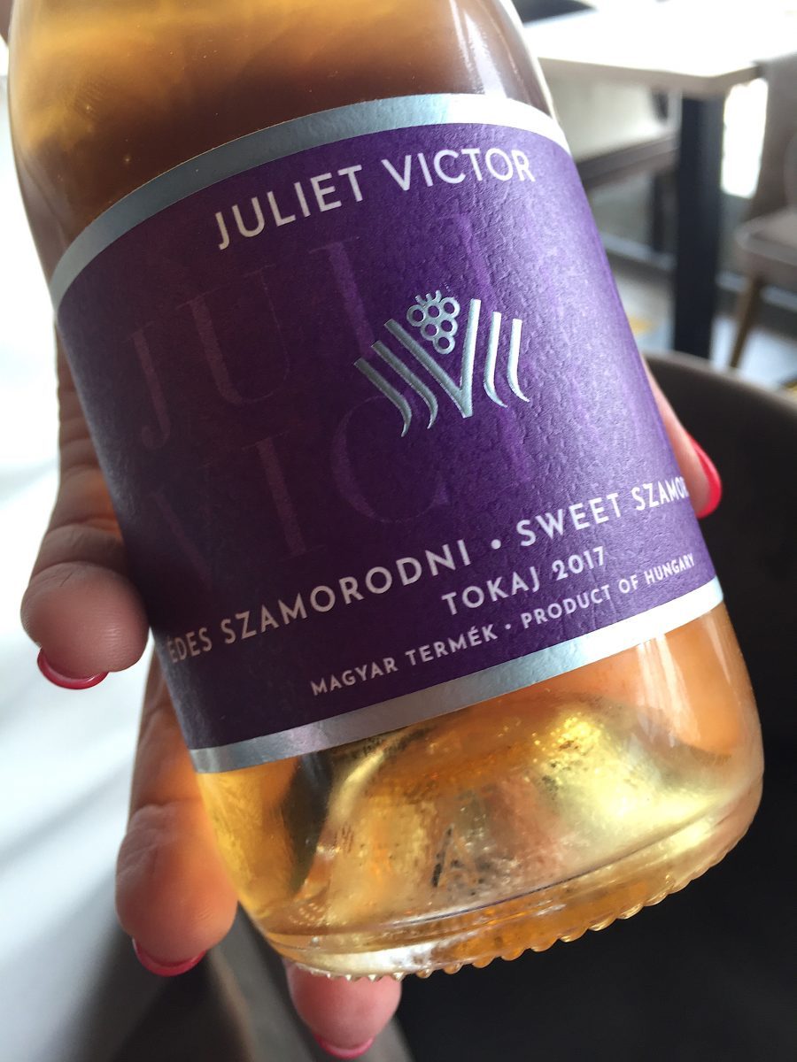 Juliet Victor Sweet Szamorodni