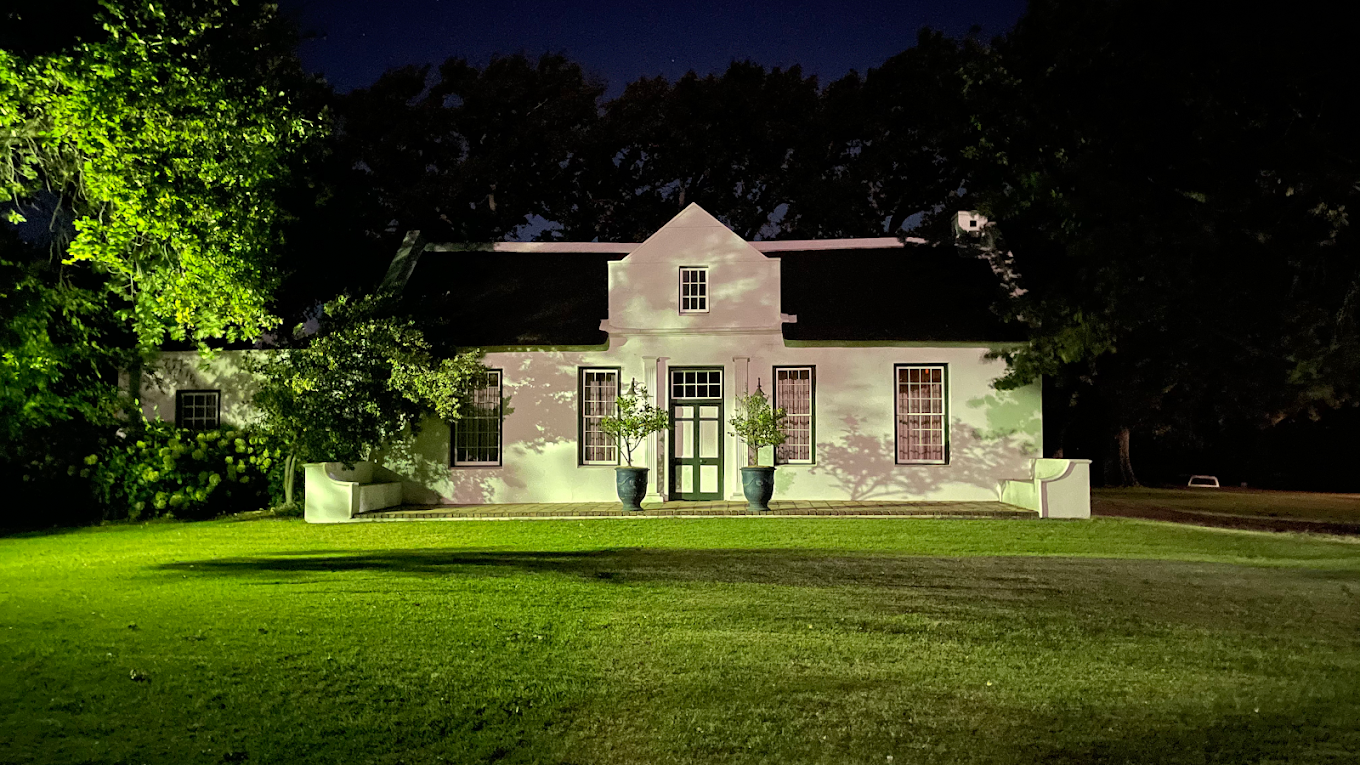 Image of exterior view of La Bri Wine Estate