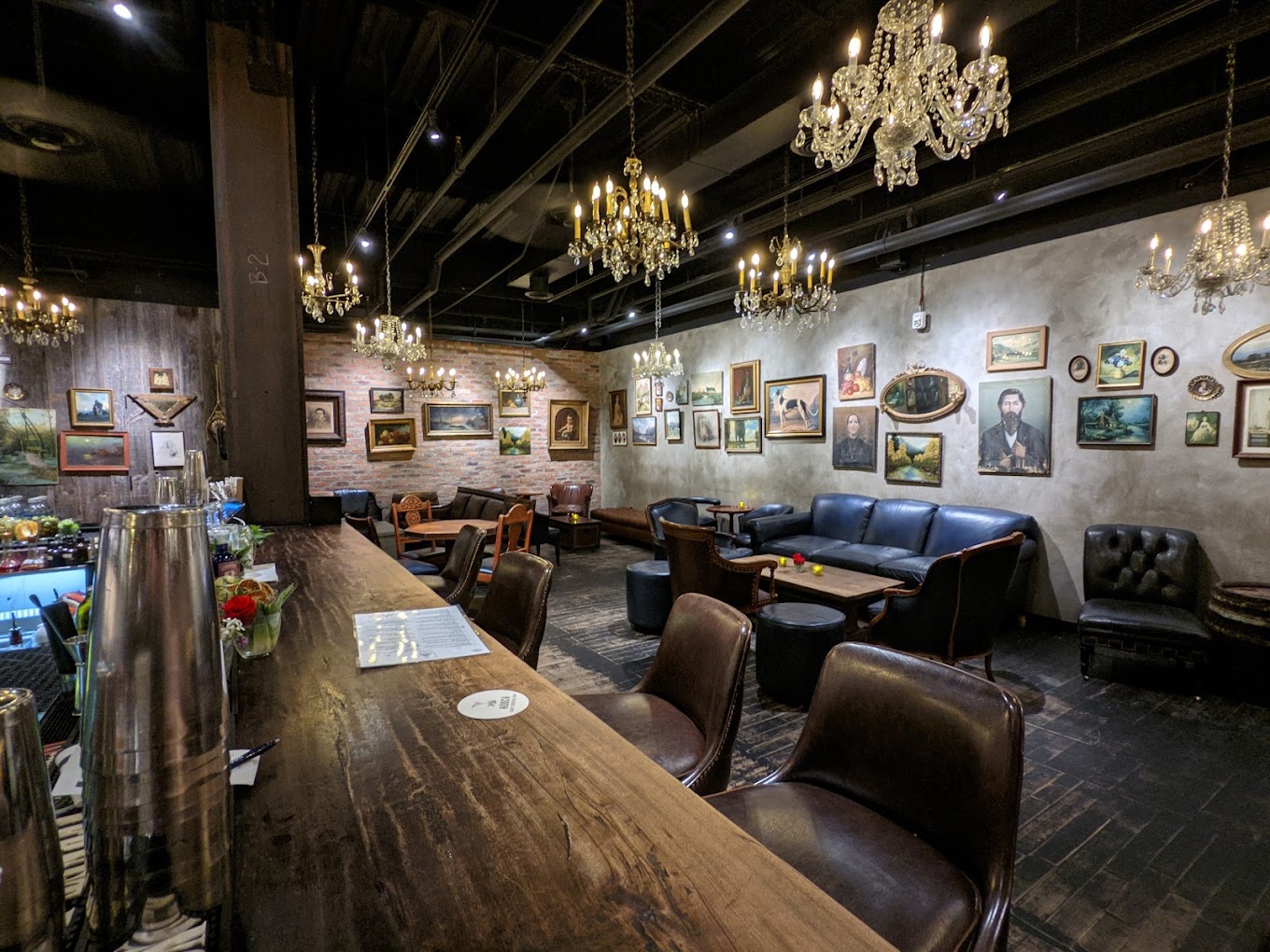 Image of interior of Hooch Craft Cocktail Bar