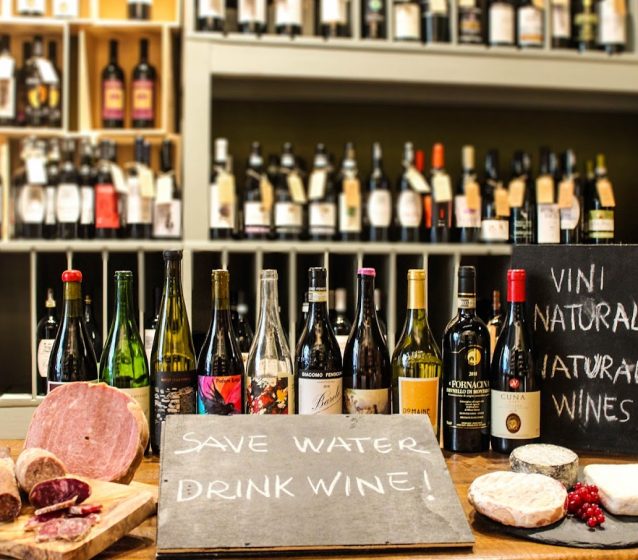 Vino al Vino wine bar featured image