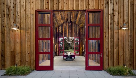 Image of a interior of a Kistler Vineyard wine tasting room