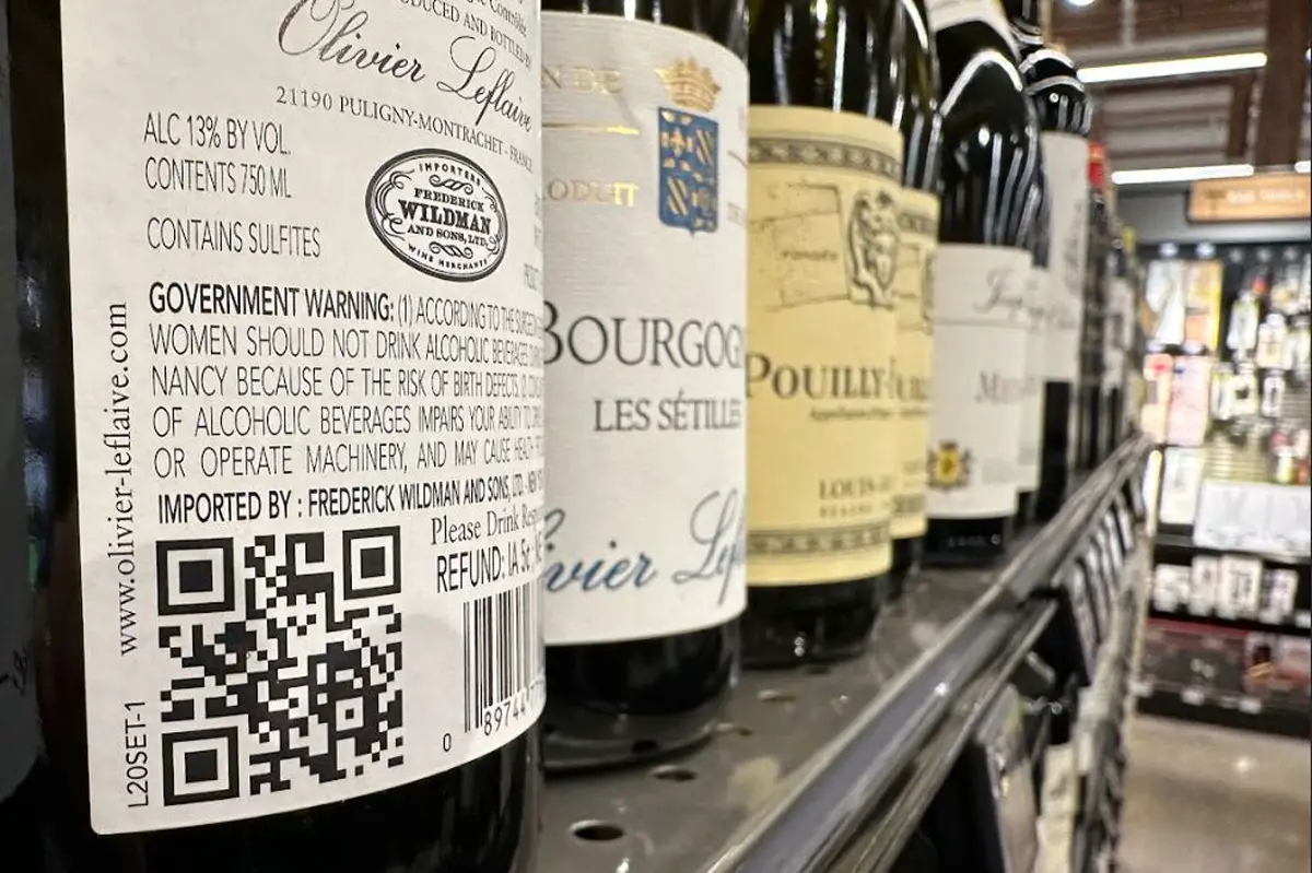 Image of QR code example on the wine bottle