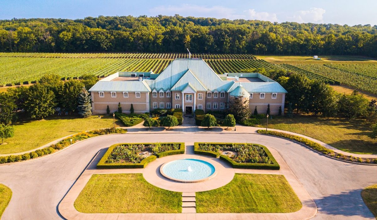 Panoramic image of Château des Charmes Winery